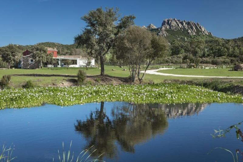 Li Neuli Country Club Hotel ซานปันตาเลโอ ภายนอก รูปภาพ